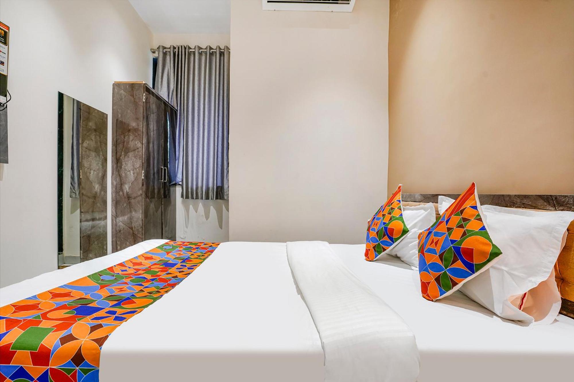 Fabexpress Royal Inn Нави Мумбаи Экстерьер фото